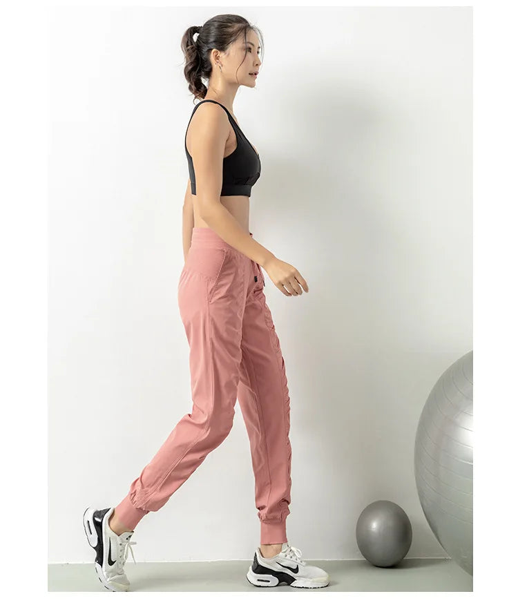 Women’s Quick-Dry Fitness Joggers